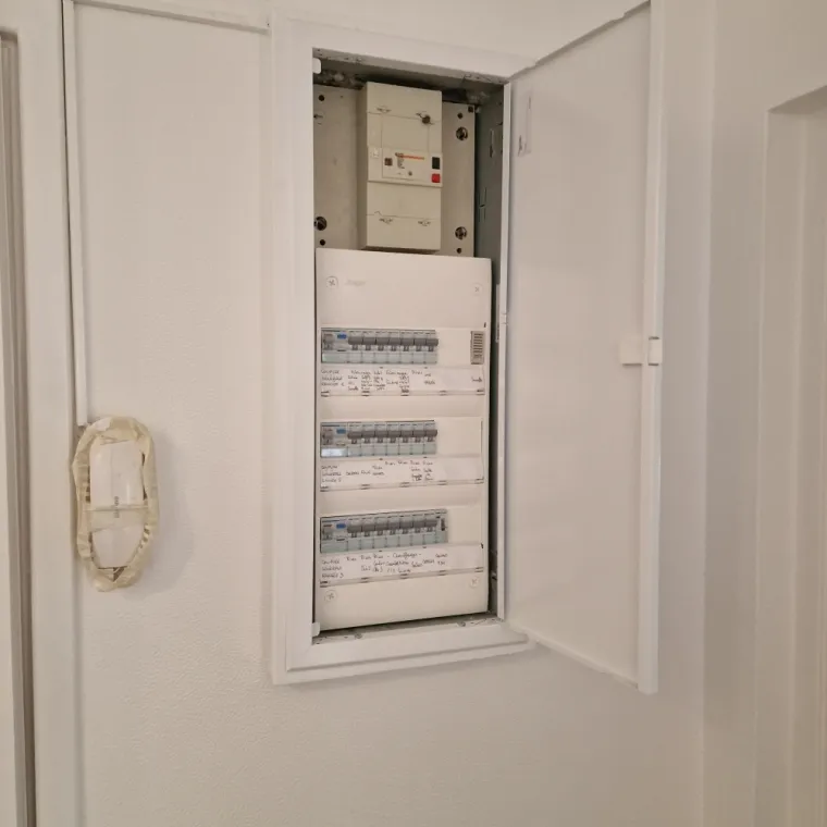 Remise aux normes d'un tableau électrique à Ferney-Voltaire, Annemasse, Plug'N'play Electric